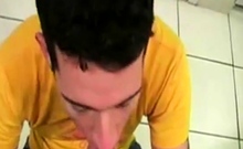 Teen Eats Big Cock's Cum (1'41'')