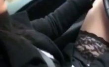 Elle Se Fait Jouir En Conduisant