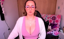 Chubby milf strip show her big boobs webcam