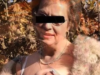 ILOVEGRANNY Long old hanging boobs and long hairs on cunts