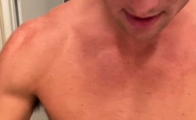 Incredible sexy twink with hard big muscles solo jerking fun