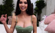 Big boob brunette masturbates on webcam