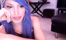 Amateur Webcam Chick Masturbates On Webcam More At