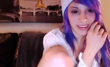 Hot Amateur Webcam Teen Masturbates For Their Fans