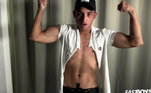 Showing off hot muscular body of gypsy boy Ignacio Ramos