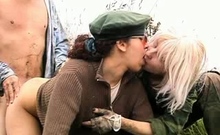 Outdoor blowjob threesome