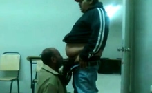 Fat Daddy Bear Sucks Chub